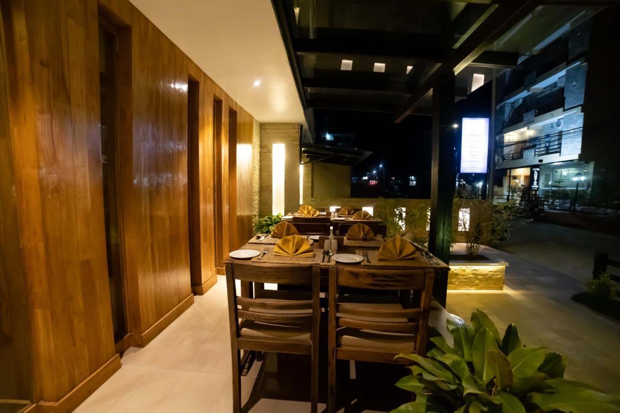 Aabas Pokhara By Barahi Hospitality Otel Dış mekan fotoğraf