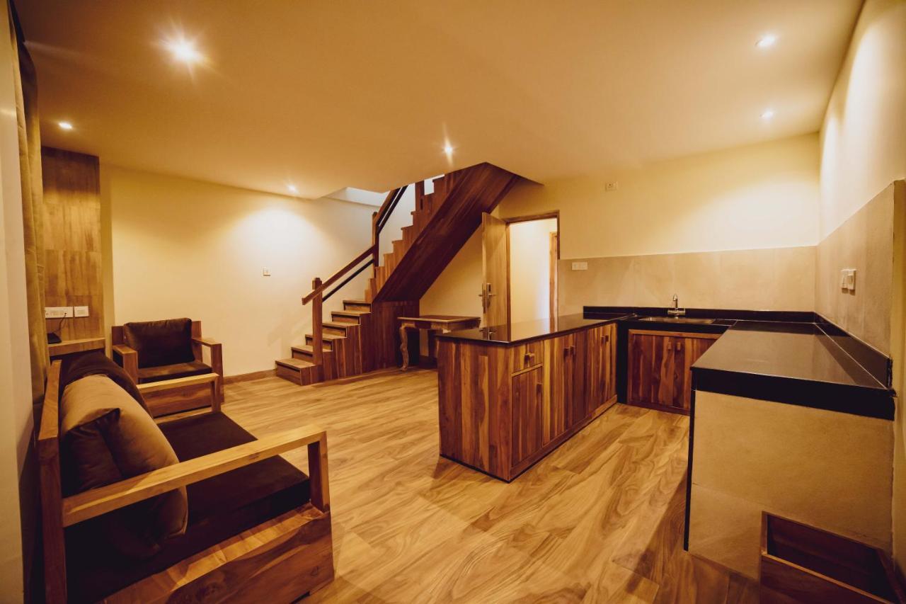Aabas Pokhara By Barahi Hospitality Otel Dış mekan fotoğraf