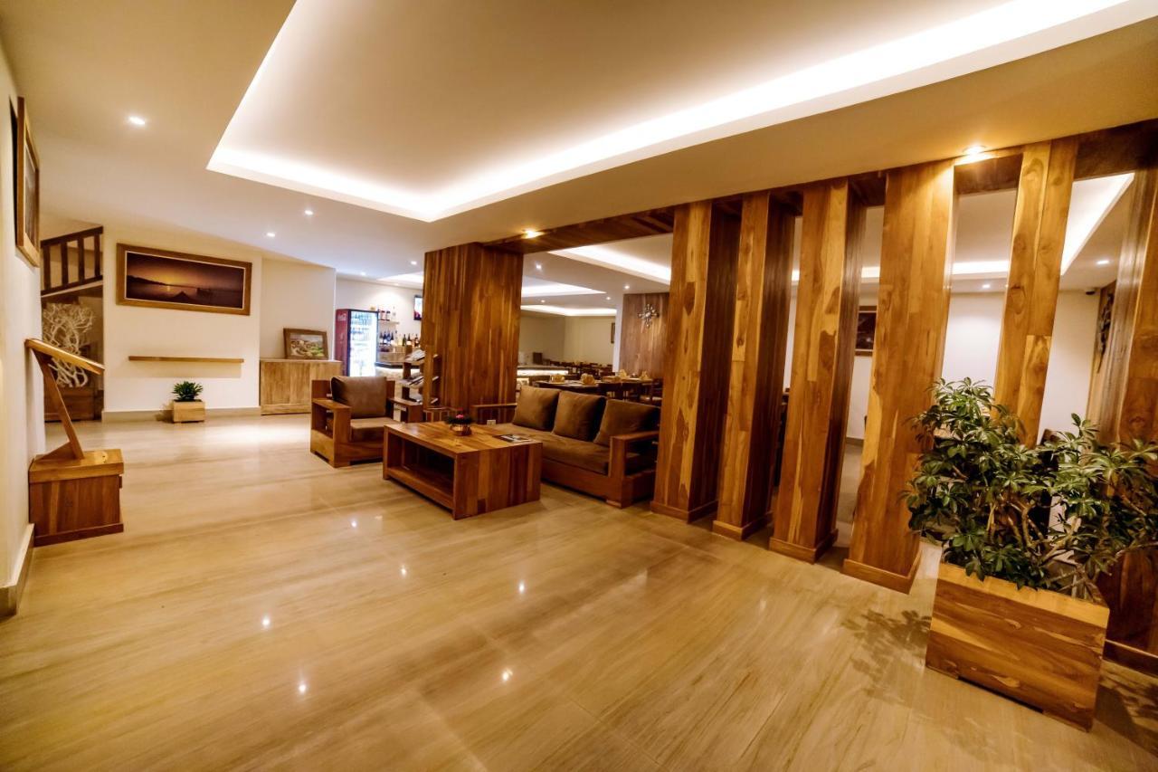 Aabas Pokhara By Barahi Hospitality Otel Dış mekan fotoğraf