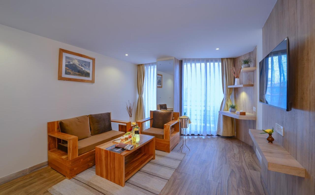 Aabas Pokhara By Barahi Hospitality Otel Dış mekan fotoğraf