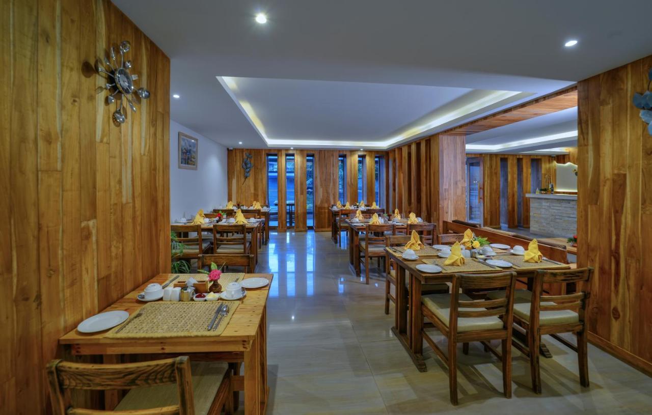 Aabas Pokhara By Barahi Hospitality Otel Dış mekan fotoğraf