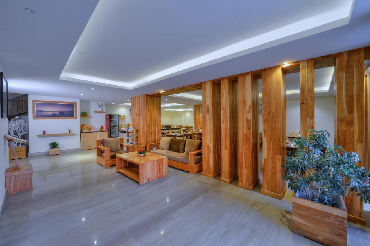Aabas Pokhara By Barahi Hospitality Otel Dış mekan fotoğraf