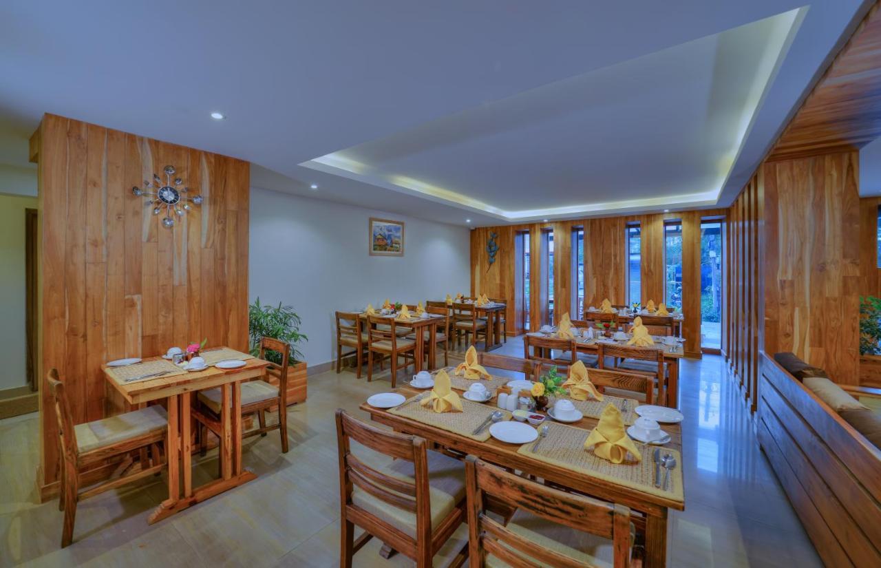 Aabas Pokhara By Barahi Hospitality Otel Dış mekan fotoğraf